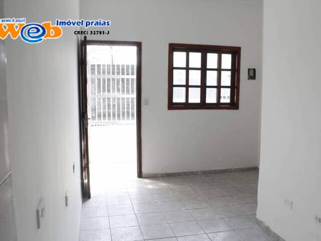 #1184 - Casa para Venda em Praia Grande - SP