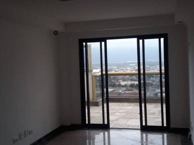 Apartamento para Venda em Praia Grande - 4