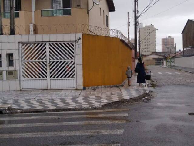 #1375 - Casa para Venda em Praia Grande - SP