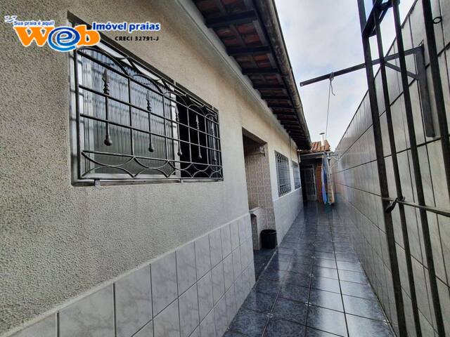 #1423 - Casa para Venda em Praia Grande - SP
