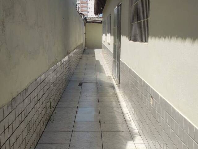 #1599 - Casa para Venda em Praia Grande - SP