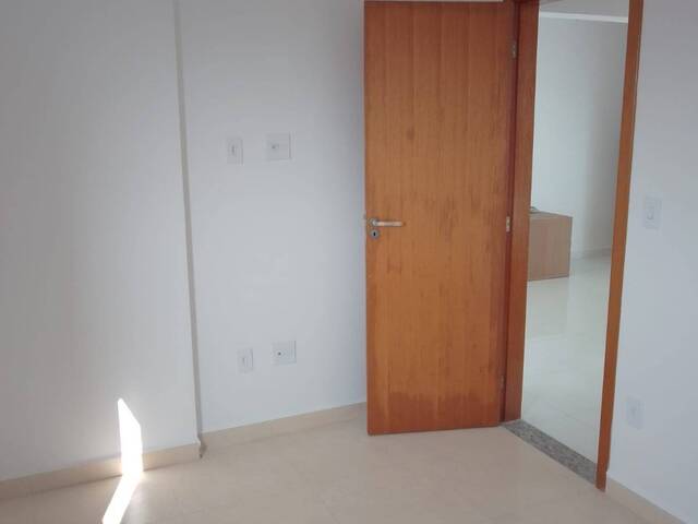 #1618 - Apartamento para Venda em Praia Grande - SP